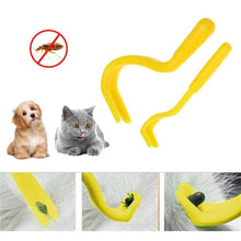 Load image into Gallery viewer, 2PCS Pets Tick Removal Tool Dual Teeth Tick Twistered Cats Dogs Cleaning Supplies Mites Twist Hook Remover Hook Pet Supplies
